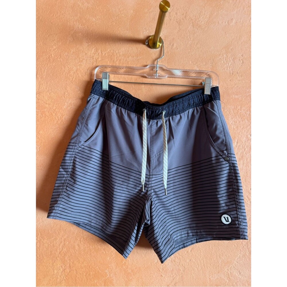 Vuori Kore Athletic Lined Shorts Gray Striped Performance Men’s Medium
